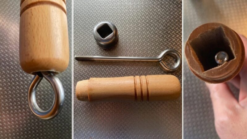 岩鋳（IWACHU）南部鉄器フライパンの木柄ハンドルを分解した3分割写真。左から、先端の回転用フック、バラした部品一覧（アイボルト・ワッシャー・木製取っ手）、ハンドルの内部構造。